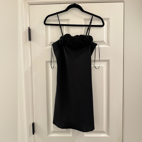 NWT ENDLESS ROSE Kurston Corsage Rose Mini Dress Black XS - Picture 5 of 8